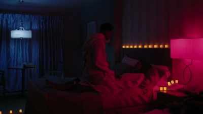 Now, it ain't all that roomy
in your nasal cavity, - Room 104