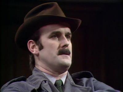 Now alduce me to introlow myself - Monty Python's Flying Circus