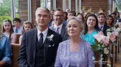 Now, at this pointin the service, - Wedding at Graceland
