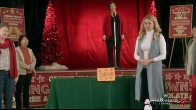 Now, before we begin, - Entertaining Christmas