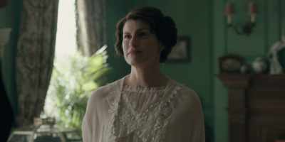 Now being a bride
and being a wife - Flowers in the Attic: The Origin