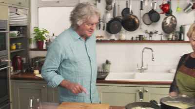 - Now we can strain those.
- Yeah. [chuckles] - James May: Oh Cook!