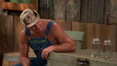 Now, my contestant,
while we're looking, - Moonshiners: Master Distiller