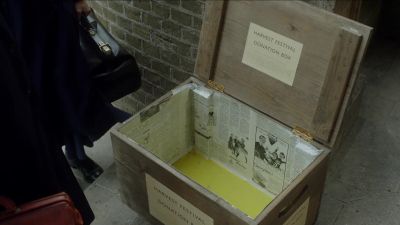 Now, who could have taken
things from a charity box? - Call the Midwife