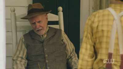 Now, my daddy used to give
us younguns a whoopin' - A Waltons Thanksgiving