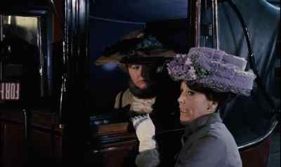 Now, do what I told
you. Follow them, - Carry on Screaming!