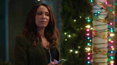 - Now that does not look like
the same ring in the photo. - All Saints Christmas
