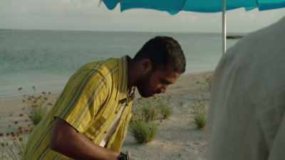 Now, we don't put them
right in the water. - Love in the Maldives