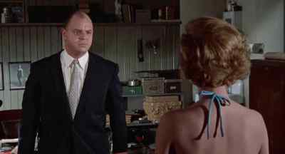 Now, your dress. - The Rat Race