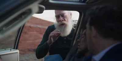 Now, easy with him.
Watch his hand. - 13 Minutes