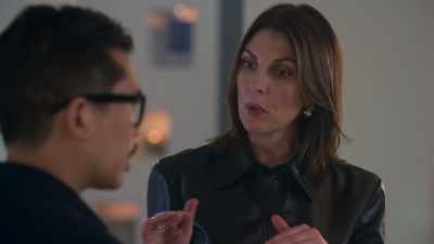 Now, first, we're gonna smooth out
those speech patterns, lower your voice, - Leverage: Redemption