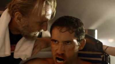 Now, get in there!
Come on! Pull it together! - Hard Target 2