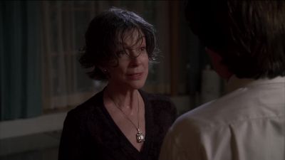 NOW GIVE MOTHER A KISS. - Desperate Housewives