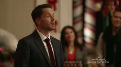 Now, go, enjoy yourselves.
Have fun, it's a party. - A Godwink Christmas