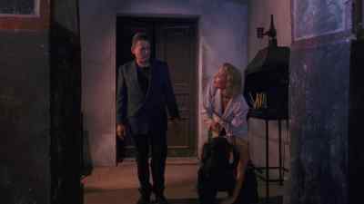 - Now go on, let her up. - Lurking Fear