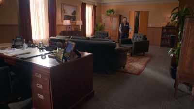 Now go take a look at his desk. - Murderville