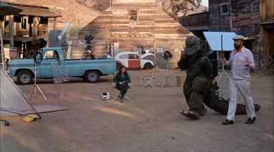 Now Godzina, all through the - Hollywood Boulevard