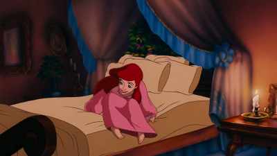 Now, we got to make a plan
to get that boy to kiss you. - The Little Mermaid Live!