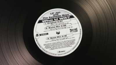 Now we gotta do an album
with carlos and mirror image. - Origins of Hip Hop