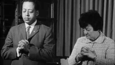 Now, your hands are relaxed.
We're going back. - Alien Abduction: Betty and Barney Hill