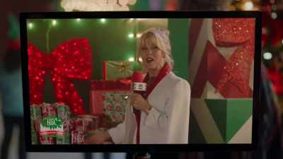 Now we have put a little
virtual Ms. Christmas magic - Ms. Christmas Comes to Town