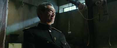 Now we have someone to ask you in Korean. - The Age of Shadows