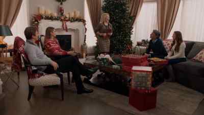 Now here is everyone's
Christmas schedule. - Leah's Perfect Gift
