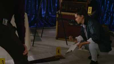 Now, here's something interesting.
No fingerprints. - Murderville