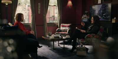 - Now, how do you hold on to all that?
- Oh, I... - The Morning Show