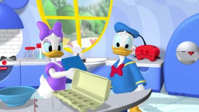 NOW, HOW MANY CUPS
OF FLOUR DO WE NEED? - Mickey Mouse Clubhouse