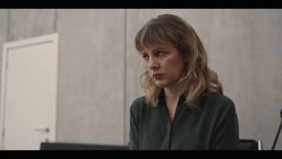 Now, how would you
describe Claire's relationship - The Twelve