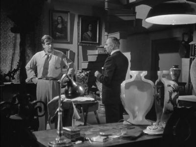 Now Howe no screams until the customer's gone - Sherlock Holmes in Washington