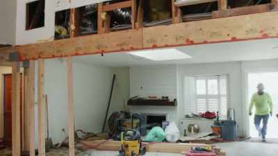 Now, I can concentrate on figuring
out the plumbing in this kitchen. - Help! I Wrecked My House
