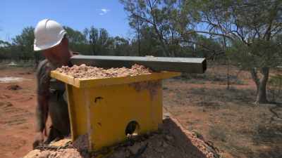 Now I can make things stronger
and yeah, - Outback Opal Hunters