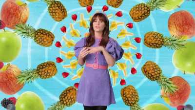 Now I know what you're
thinking, "That Zooey, - What Am I Eating? With Zooey Deschanel