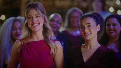 Now, I'd just like to
take a moment to say, - Unwrapping Christmas: Lily's Destiny