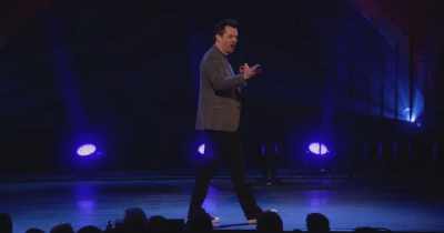 Now, I'm famous. - Jim Jefferies: This Is Me Now