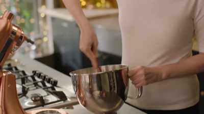 Now I'm going to
fold these in, gently. - Nigella: At My Table