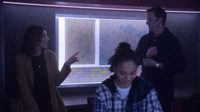 Now, I'm gonna keep Cheng distracted - Leverage: Redemption