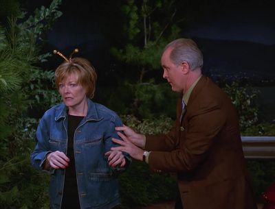 Now, I'm gonna need you
         to stand very still. - 3rd Rock from the Sun