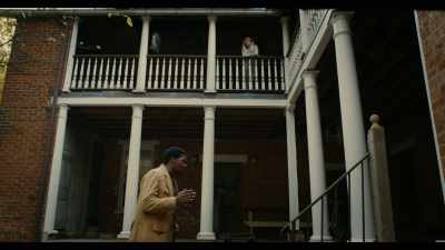 Now, I'm not looking
at the driveway - Cellphone