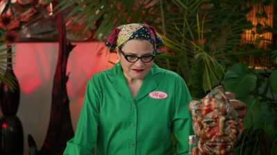 Now I'm not suggesting that
that skank is shootin' smack. - Dr. Jackie