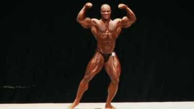 Now I'm signed with AMI,
Joe Weider. - Breaking Olympia: The Phil Heath Story