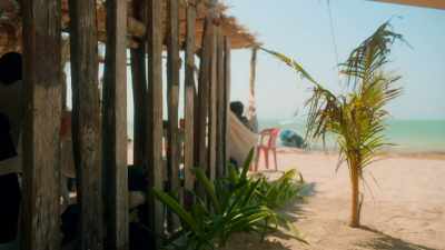 Now, this is a perfect spot
for lunch. - Eva Longoria: Searching for Mexico