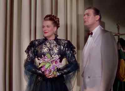 Now, it is my great pleasure
to introduce to you - Romance on the High Seas