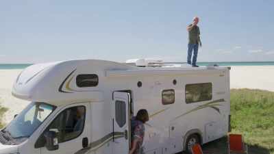 Now just get the thing,
will you, and just tow it - Darby and Joan