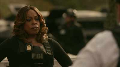 Now, you know if we find
that soldier before she does, - The Rookie: Feds