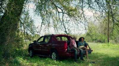 - Now, you know that.
- Maybe. - Queen Sugar