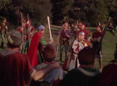 Now, my lady. - The Adventures of Robin Hood