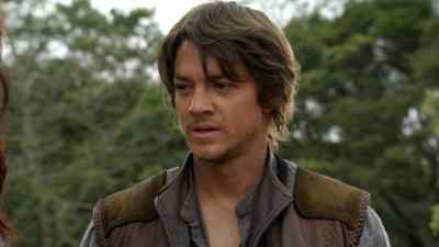 Now, let's find that compass. - Legend of the Seeker